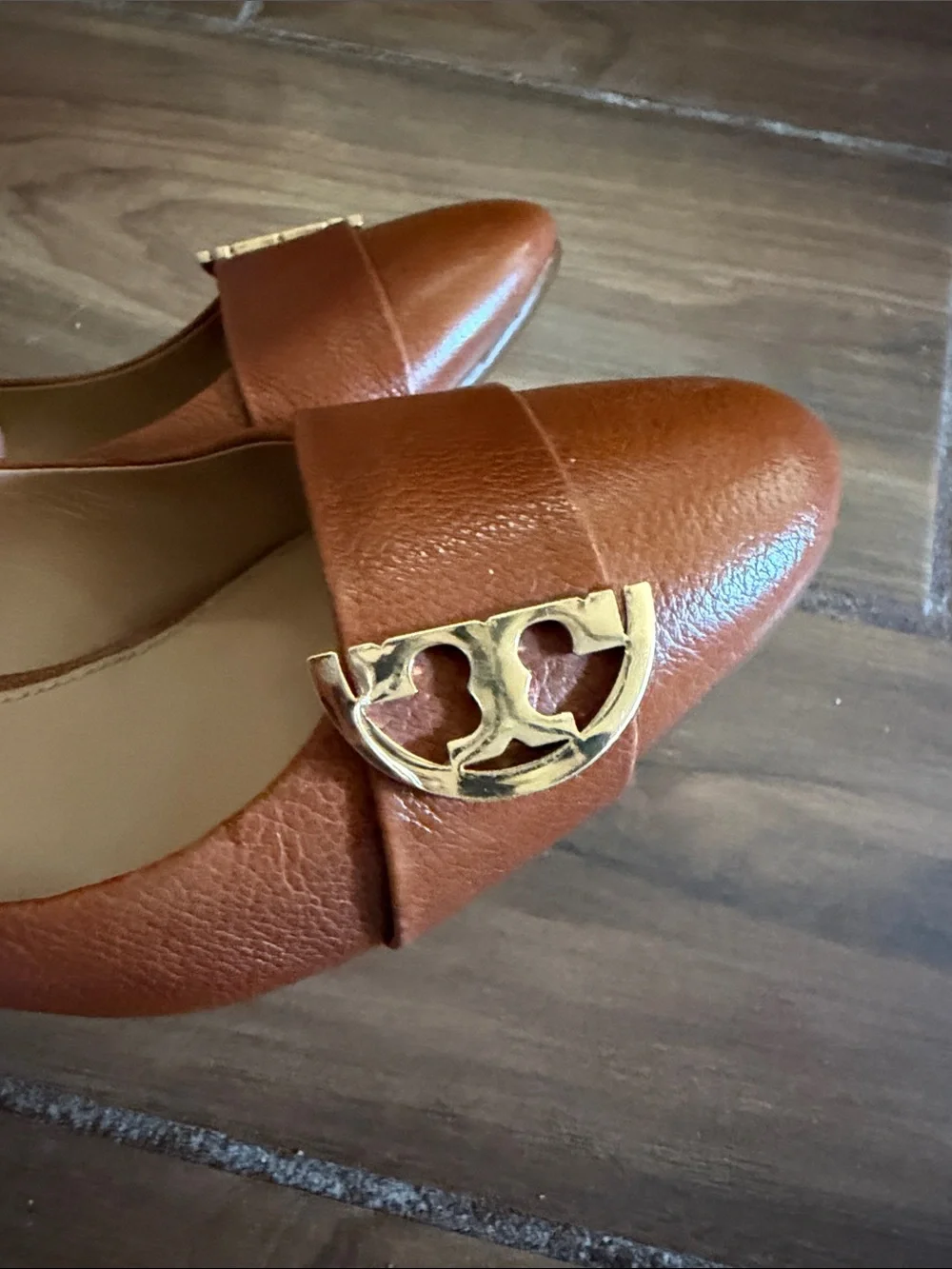 Tory Burch gigi wedges Cognac Leather Logo-Accent shoes